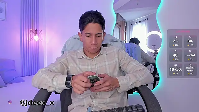 Snapshot of j_deex chatting on 21, 10, 2025 j deex online show from 21, 10, 2025