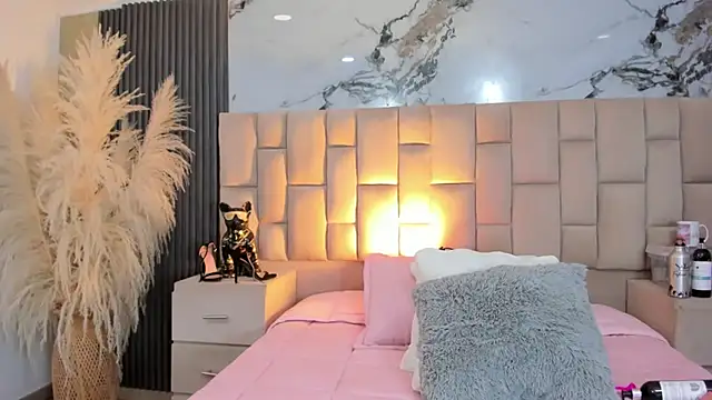 cloesummerr  online show from 12, 3, 2026