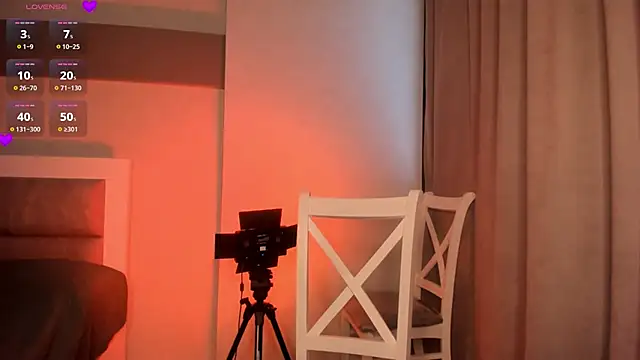 Snapshot of Clarity_Yumi chatting on 22, 10, 2025 Clarity Yumi online show from 22, 10, 2025