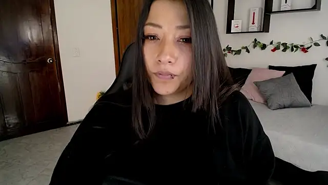 Mia 1120 online show from 23, 10, 2025