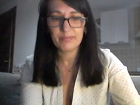 Elena48324 online show from 16, 4, 2026