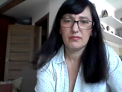 Elena48324 online show from 17, 4, 2026