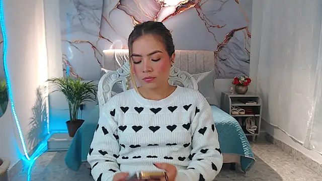  Tiffany1 online show from 12, 9, 2025