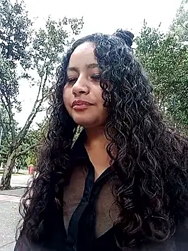 Yaya watson online show from 8, 10, 2025