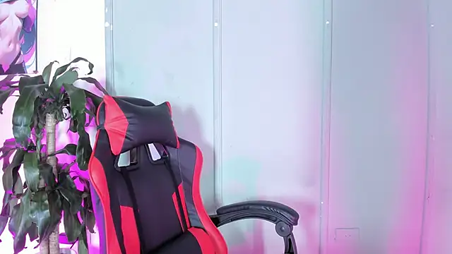 Snapshot of Zafiro__Brown chatting on 30, 9, 2025 Zafiro Brown online show from 30, 9, 2025