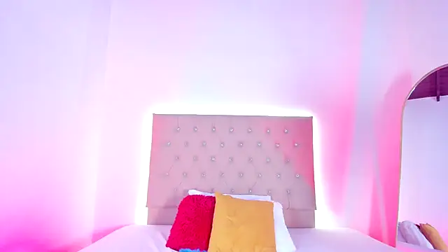 Snapshot of Zafiro__Brown chatting on 7, 10, 2025 Zafiro Brown online show from 7, 10, 2025