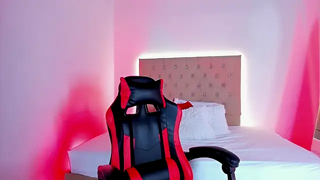 Snapshot of Zafiro__Brown chatting on 16, 10, 2025 Zafiro Brown online show from 16, 10, 2025