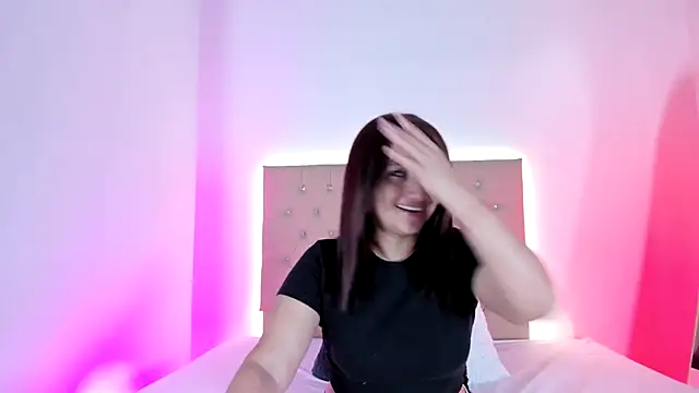 Snapshot of Zafiro__Brown chatting on 19, 10, 2025 Zafiro Brown online show from 19, 10, 2025