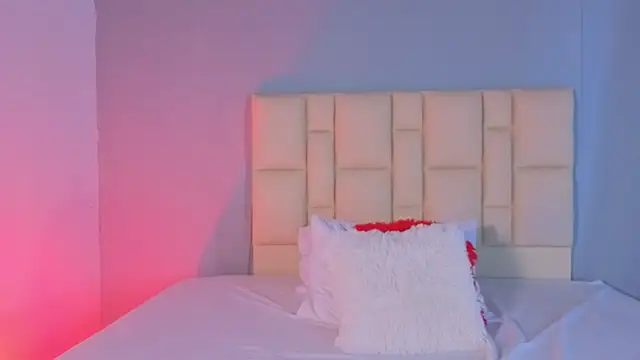 Snapshot of Zafiro__Brown chatting on 3, 12, 2025 Zafiro Brown online show from 3, 12, 2025