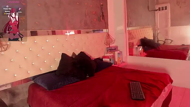 Viiolettlopez online show from 20, 9, 2025