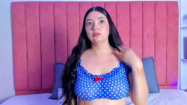 Snapshot of ashley_Olsen chatting on 12, 10, 2025 ashley Olsen online show from 12, 10, 2025