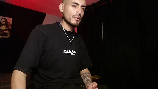 Snapshot of malek_xarx_ chatting on 24, 10, 2025 malek xarx online show from 24, 10, 2025