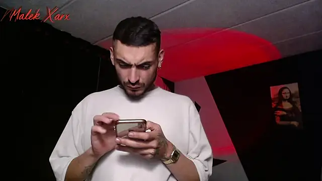 Snapshot of malek_xarx_ chatting on 28, 10, 2025 malek xarx online show from 28, 10, 2025