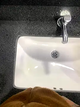 Snapshot of malek_xarx_ chatting on 6, 11, 2025 malek xarx online show from 6, 11, 2025