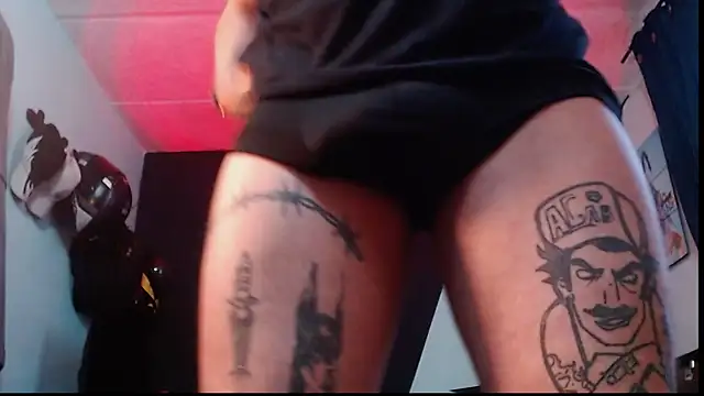 Snapshot of malek_xarx_ chatting on 8, 11, 2025 malek xarx online show from 8, 11, 2025