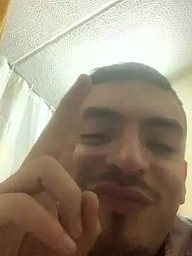 Snapshot of malek_xarx_ chatting on 19, 11, 2025 malek xarx online show from 19, 11, 2025