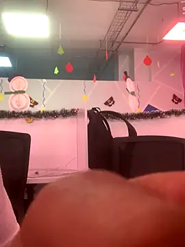 Snapshot of malek_xarx_ chatting on 29, 11, 2025 malek xarx online show from 29, 11, 2025