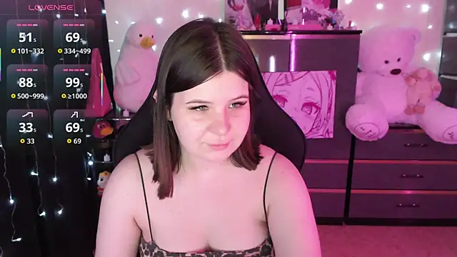 AmyVibess online show from 6, 11, 2025