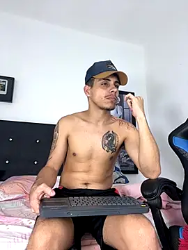 Luke Stone online show from 6, 11, 2025