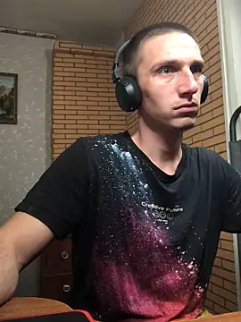 Snapshot of Alexilon chatting on 24, 11, 2025 Alexilon online show from 24, 11, 2025