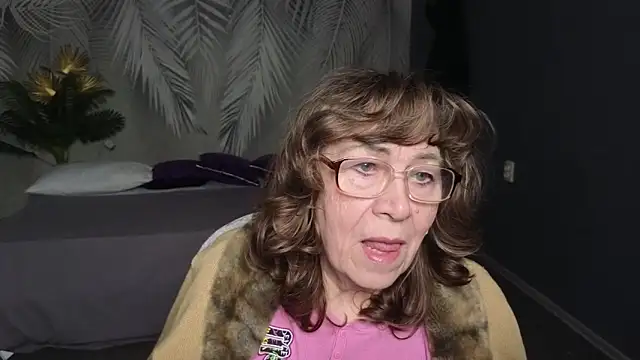 Betty Brick online show from 11, 4, 2026