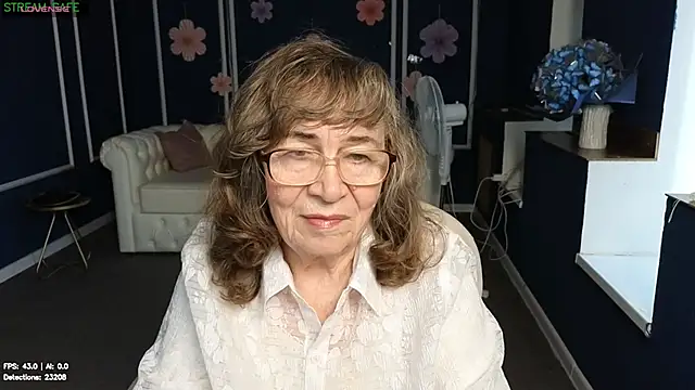 Betty Brick online show from 13, 7, 2026