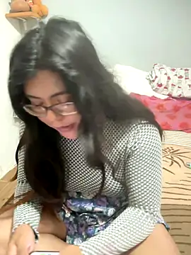 Snapshot of karysweetbeaury chatting on 6, 1, 2026 karysweetbeaury online show from 6, 1, 2026