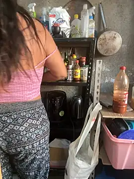 Snapshot of karysweetbeaury chatting on 6, 2, 2026 karysweetbeaury online show from 6, 2, 2026