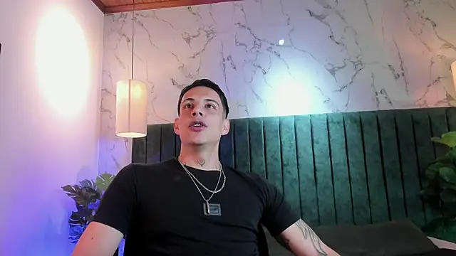 Snapshot of Dustin_Sonne chatting on 8, 7, 2026 Dustin Sonne online show from 8, 7, 2026