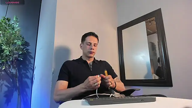 Snapshot of Dustin_Sonne chatting on 11, 7, 2026 Dustin Sonne online show from 11, 7, 2026
