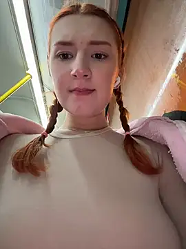 Snapshot of katexxxx chatting on 4, 2, 2026 katexxxx online show from 4, 2, 2026