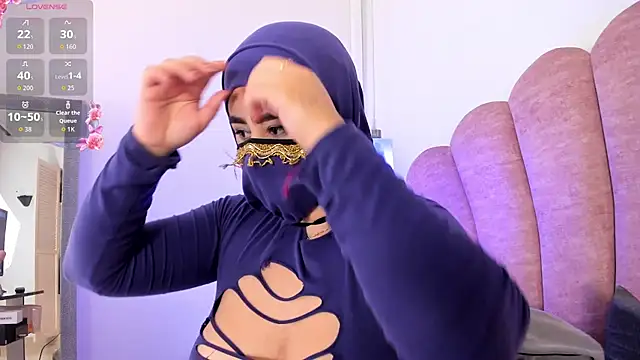 Snapshot of halabi_saha chatting on 29, 11, 2025 halabi saha online show from 29, 11, 2025