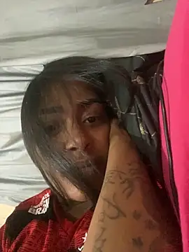 Snapshot of Morenasafadinhatesao chatting on 10, 11, 2025 Morenasafadinhatesao online show from 10, 11, 2025