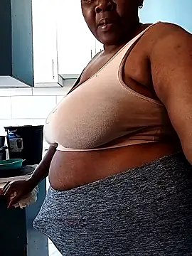 CuteHugeAxx online show from 19, 9, 2025