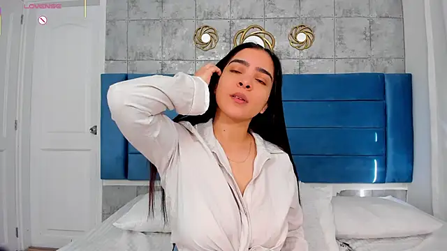 KamilaBetancourt online show from 15, 5, 2026