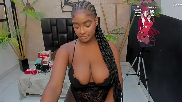 Snapshot of alana_bonny chatting on 28, 10, 2025 alana bonny online show from 28, 10, 2025