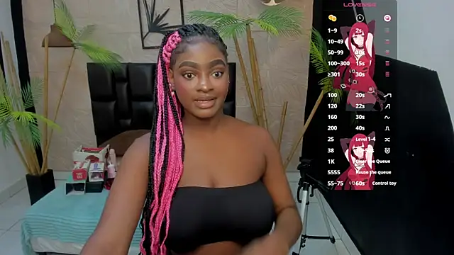 Snapshot of alana_bonny chatting on 24, 11, 2025 alana bonny online show from 24, 11, 2025