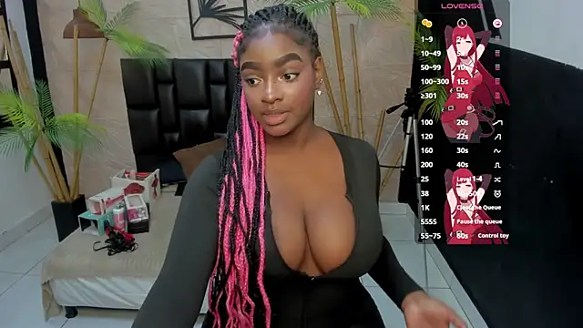 Snapshot of alana_bonny chatting on 3, 12, 2025 alana bonny online show from 3, 12, 2025