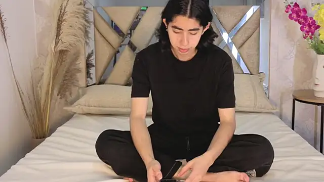 ryo light online show from 28, 11, 2025