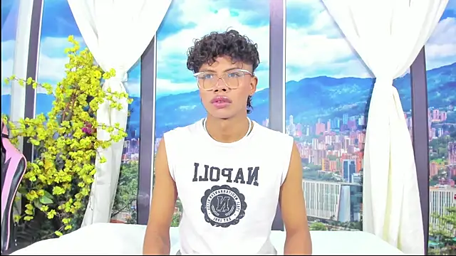 MilthonDelis online show from 18, 9, 2025