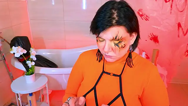 Snapshot of bluelunaray chatting on 23, 10, 2025 bluelunaray online show from 23, 10, 2025