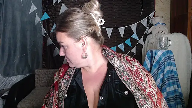 NikaSkylink online show from 2, 10, 2025