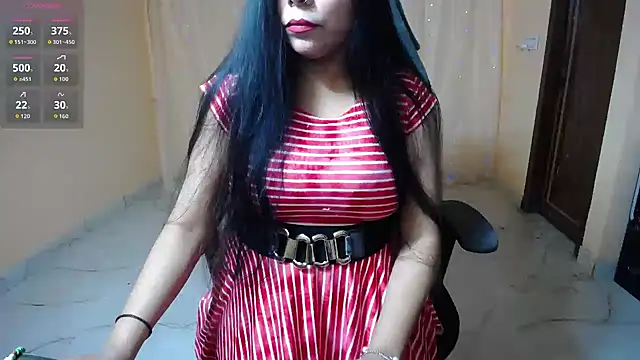 Snapshot of Divvya_ chatting on 4, 12, 2025 Divvya online show from 4, 12, 2025