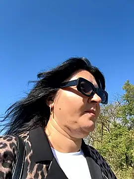 Liza Will online show from 22, 9, 2025