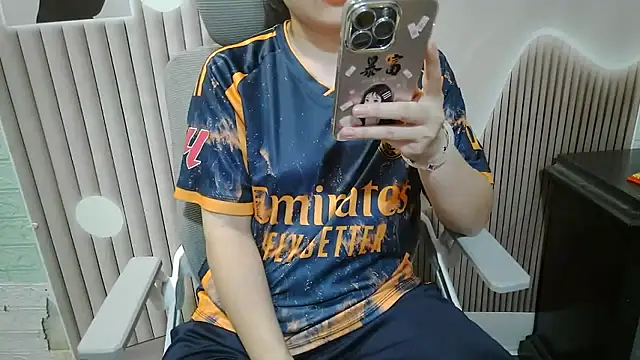 Snapshot of Emachiii chatting on 9, 9, 2025 Emachiii online show from 9, 9, 2025