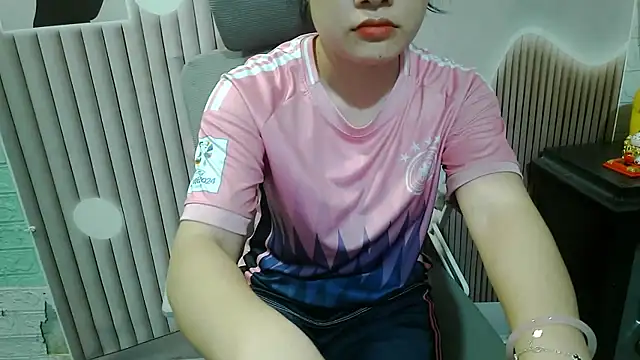 Snapshot of Emachiii chatting on 23, 9, 2025 Emachiii online show from 23, 9, 2025