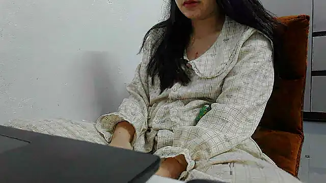 Emachiii online show from 4, 4, 2026