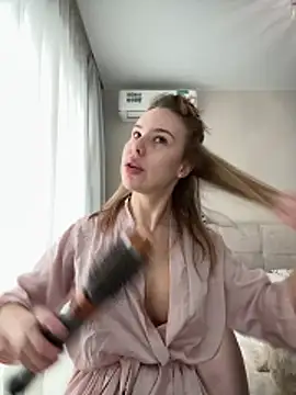 Ashley Roys online show from 22, 3, 2026