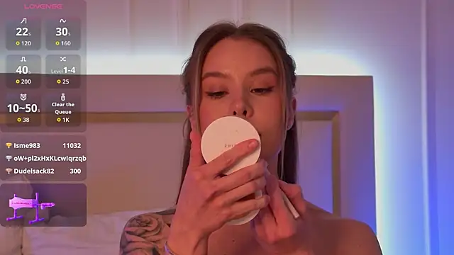 Ashley Roys online show from 18, 4, 2026