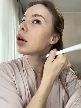 Ashley Roys online show from 19, 4, 2026